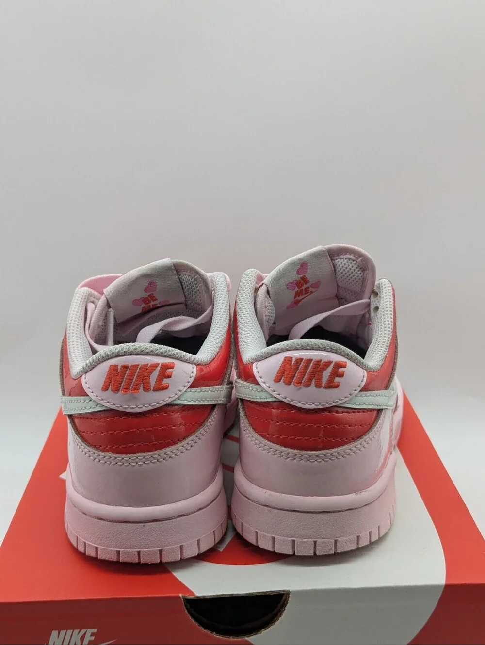 Nike Dunk Low Valentine's Day Red Pink Girls Size 3.5Y / Women's 5 IQ0218-663